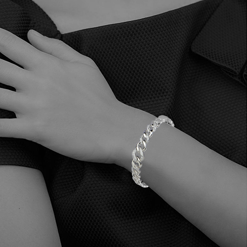 Silver Bracelet for Women and Girls Silver Bracelet – Zevrr